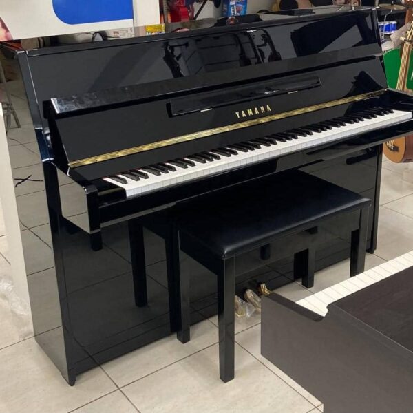 Yamaha JU-109 / Piano droit acoustique 88 touches